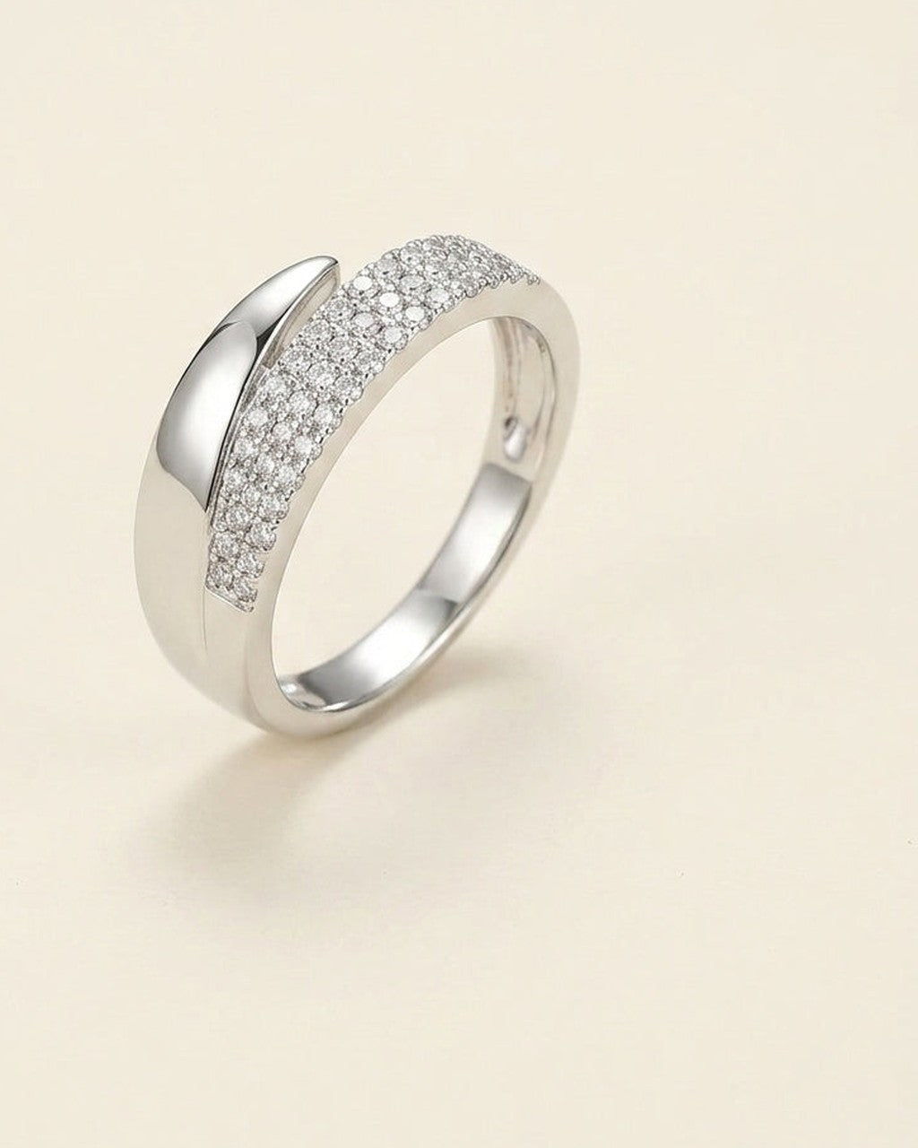 Anello a Incrocio Luminoso