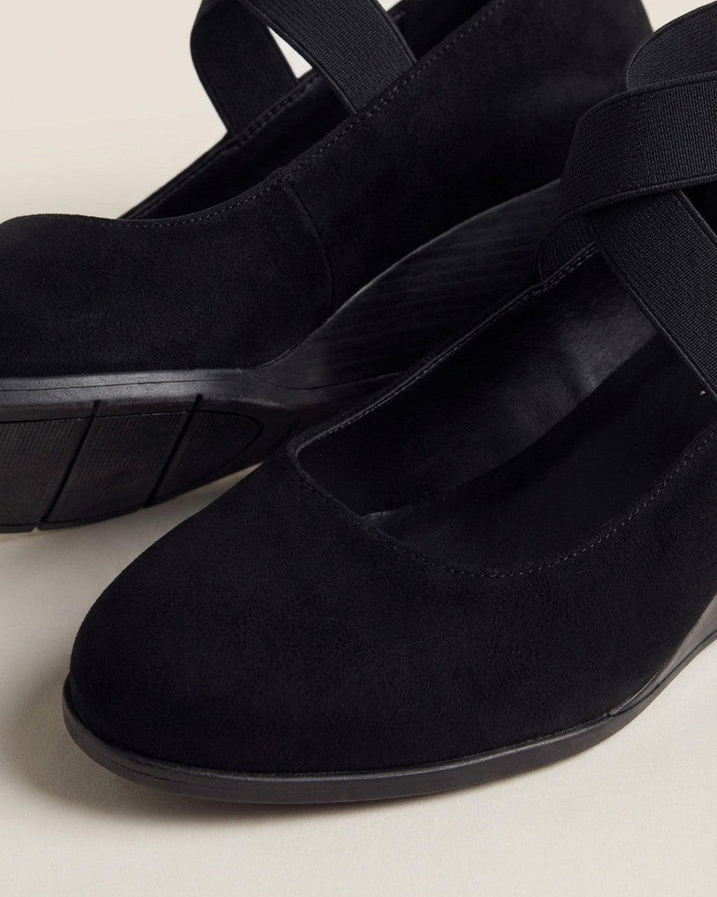 Ballerine con Zeppa e Fascia Elastica