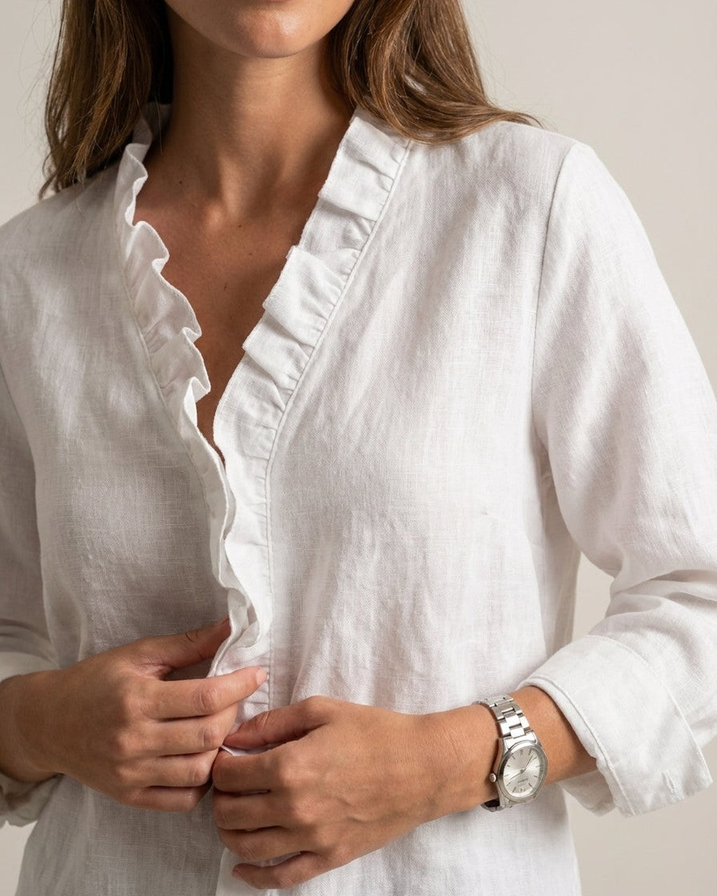 Blusa Elegante con Volant