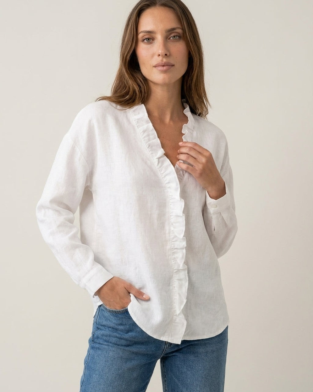 Blusa Elegante con Volant