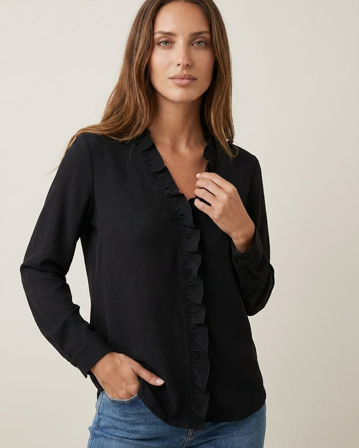 Blusa Elegante con Volant