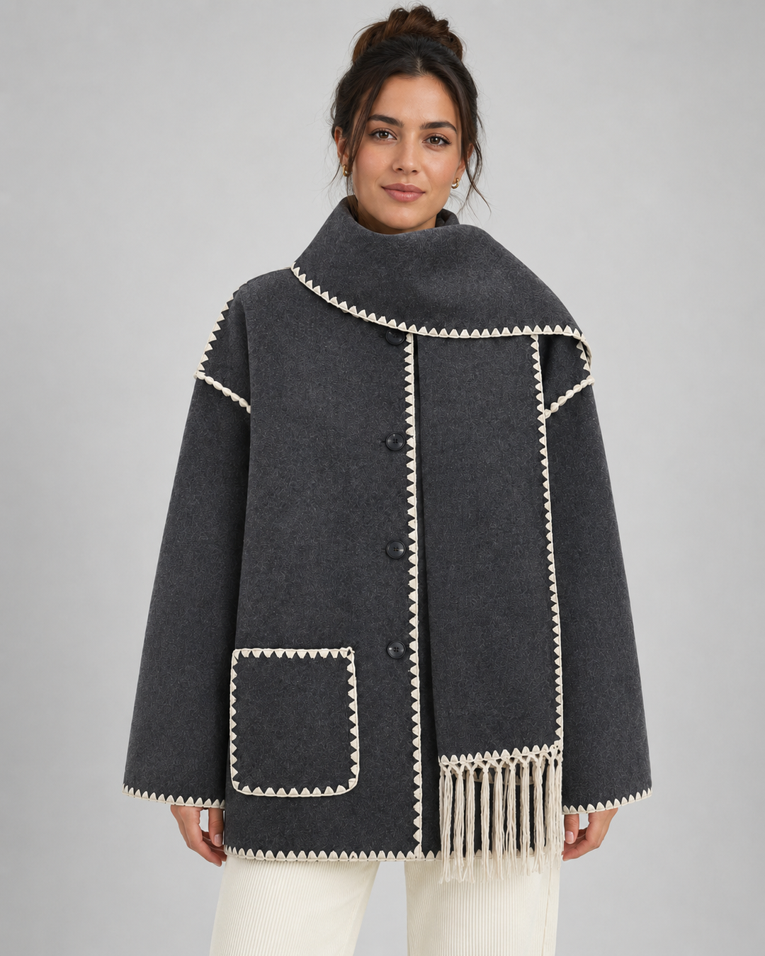Cappotto con Sciarpa Integrata