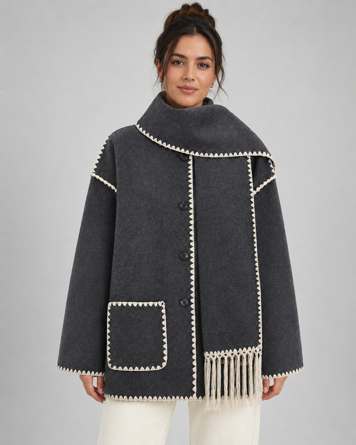 Cappotto con Sciarpa Integrata
