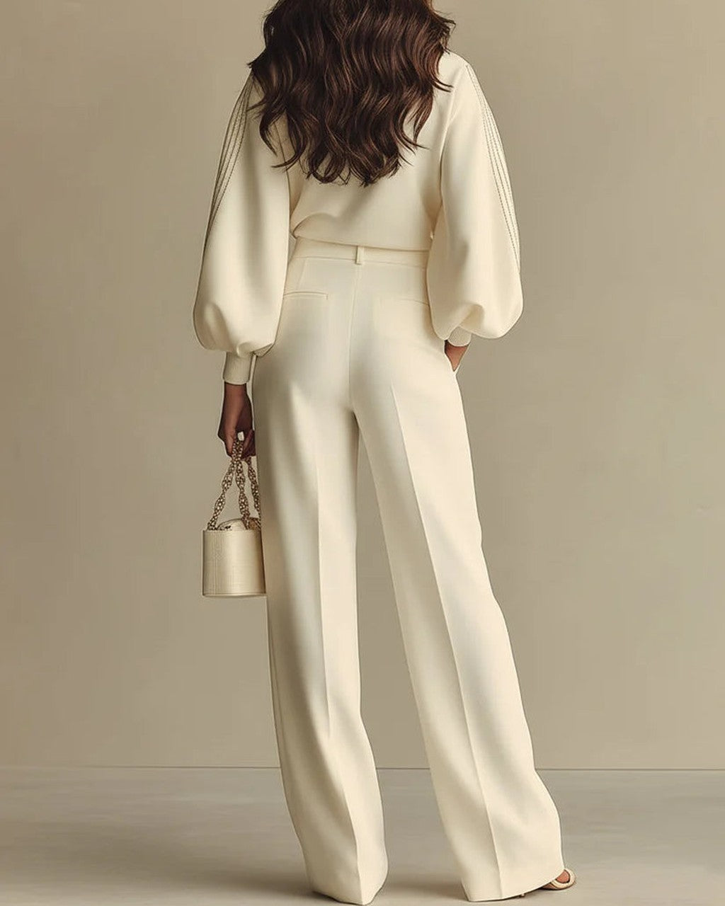 Completo Elegante con Maniche a Sbuffo