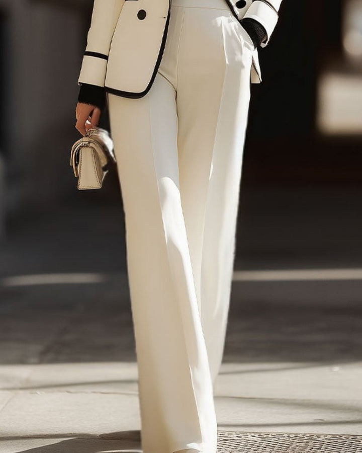 Completo Elegante con Profili a Contrasto