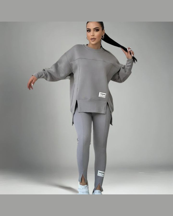 Completo Oversize con Spacchi Laterali