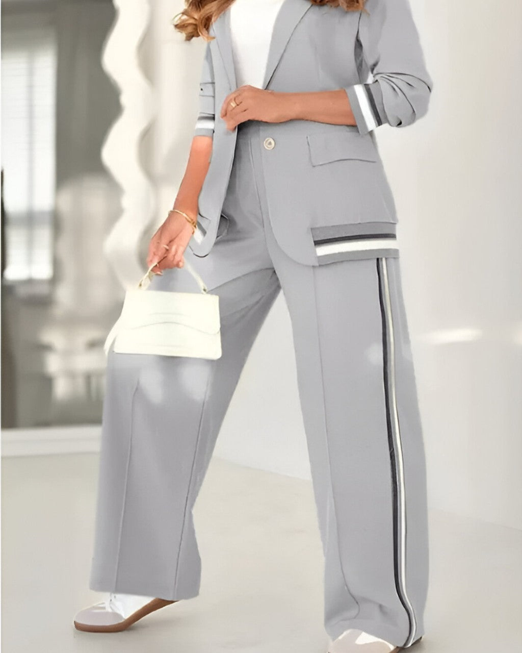 Completo Pantalone Largo con Bande Laterali