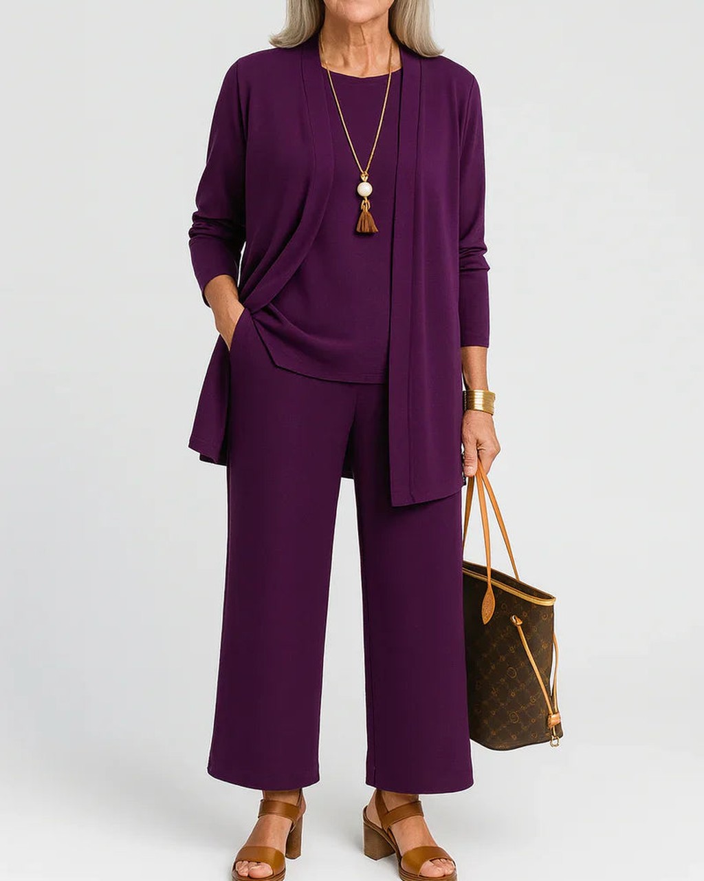 Completo Tre Pezzi con Cardigan Aperto