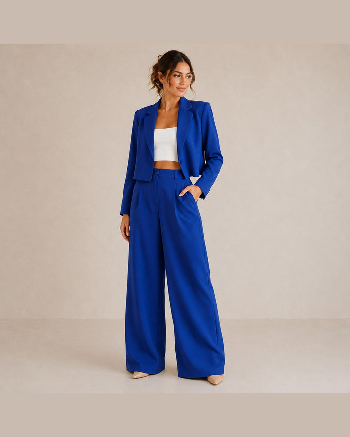 Completo con Blazer Corto e Pantalone