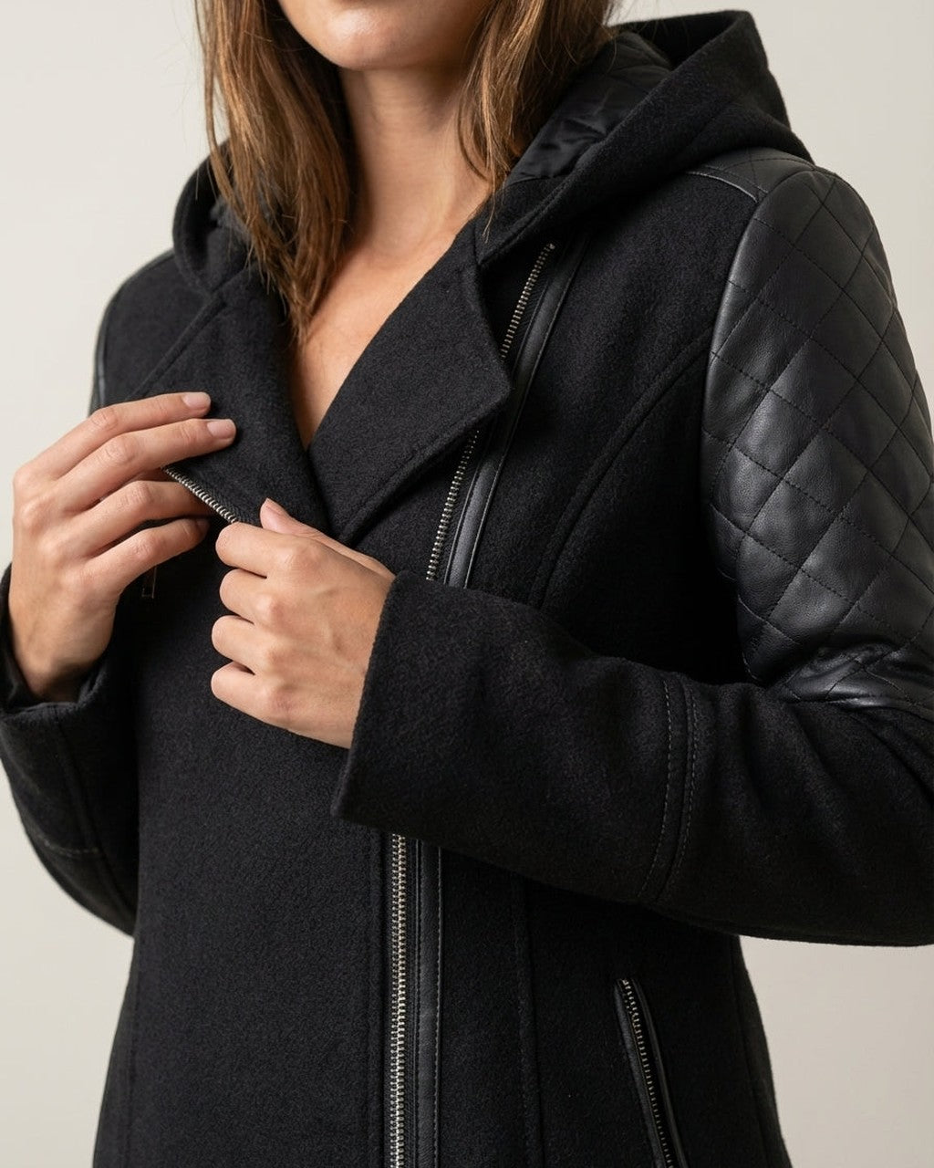 Giacca Avvitata con Zip Asimmetrica