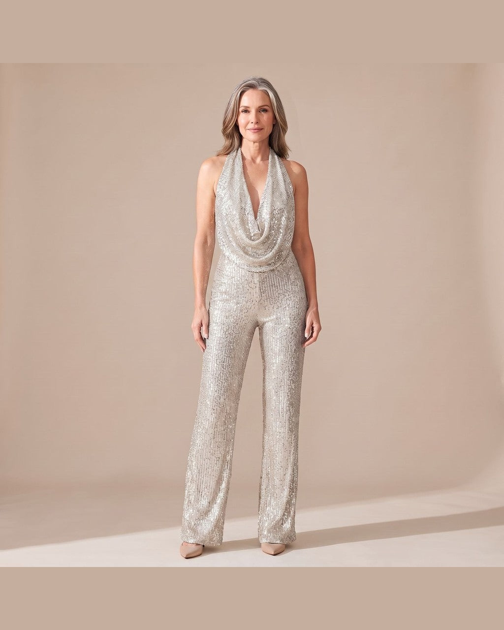 Tuta Elegante con Scollo a Cascata