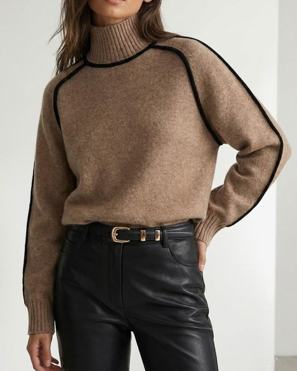 Maglione con Linee a Contrasto