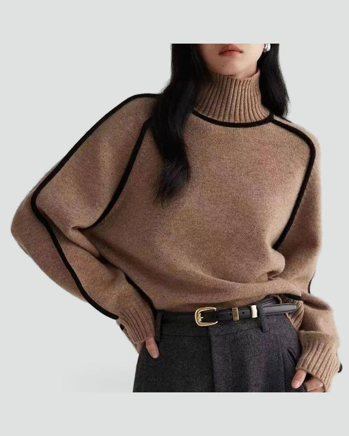 Maglione con Profili Grafici