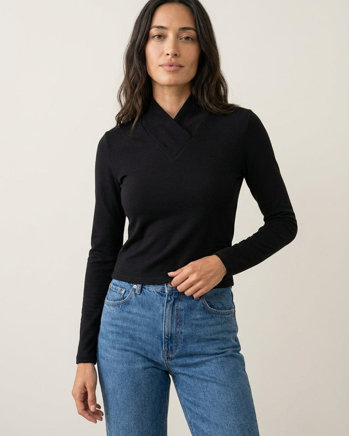 Maglione Elegante dal Collo Lavorato