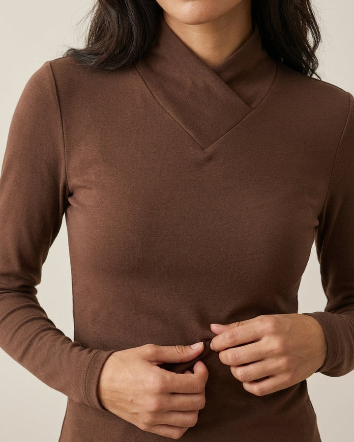 Maglione Elegante dal Collo Lavorato