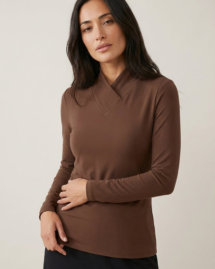 Maglione Elegante dal Collo Lavorato