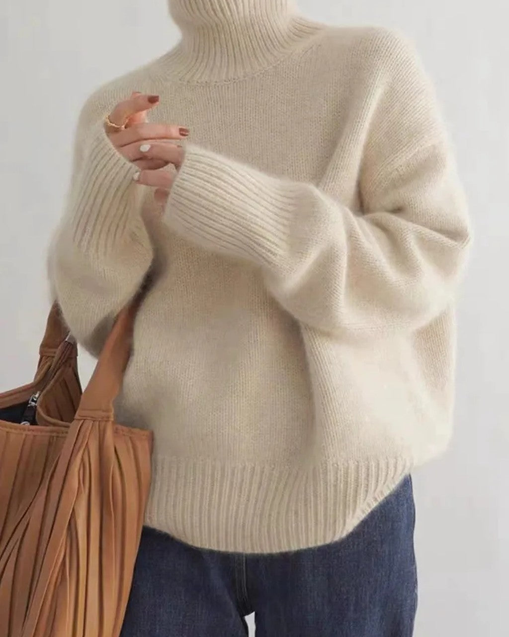 Maglione Morbido a Collo Alto