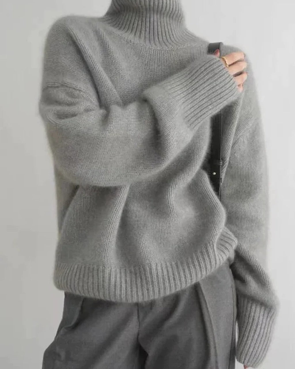 Maglione Morbido a Collo Alto