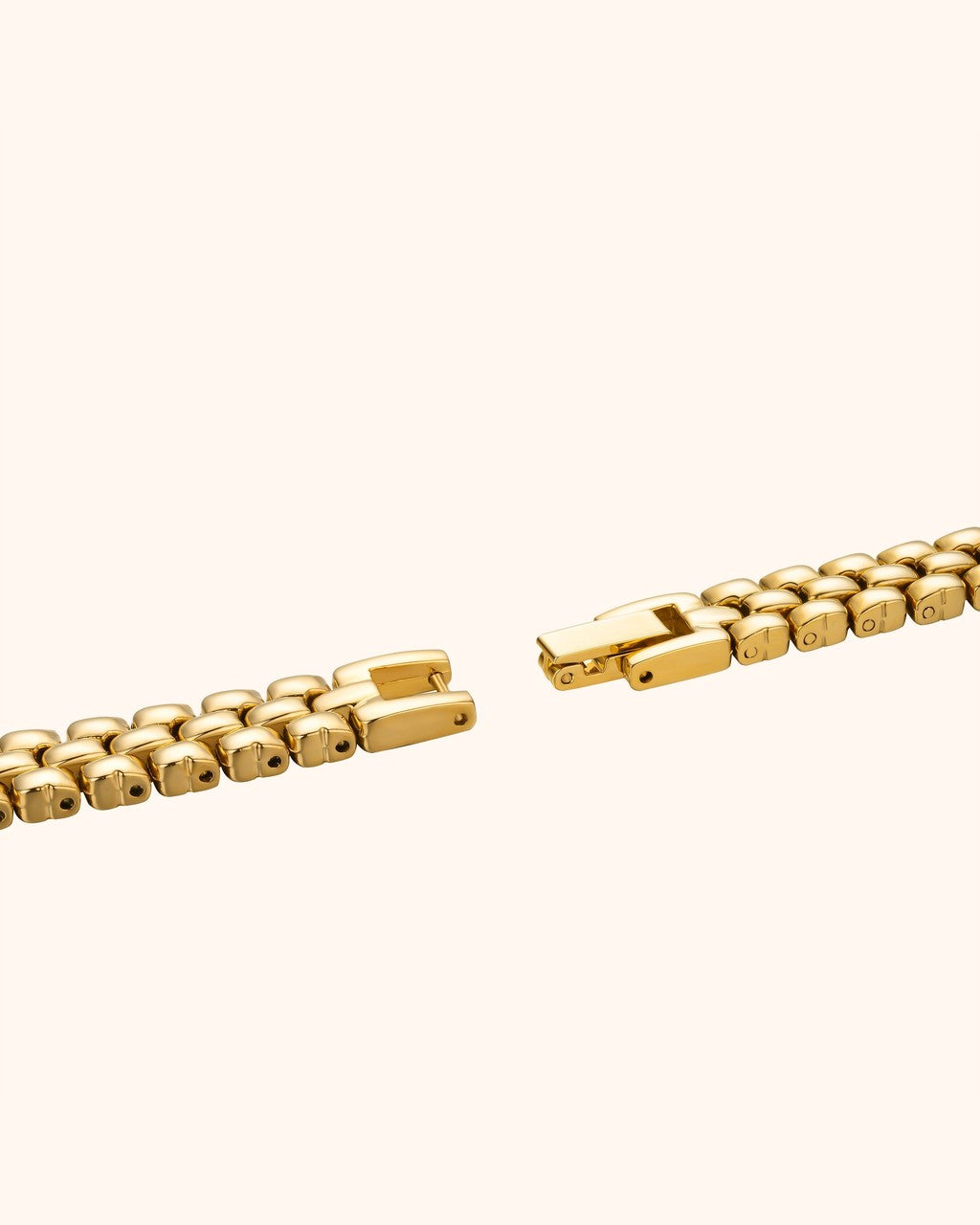 Orologio Ovale con Bracciale Dorato