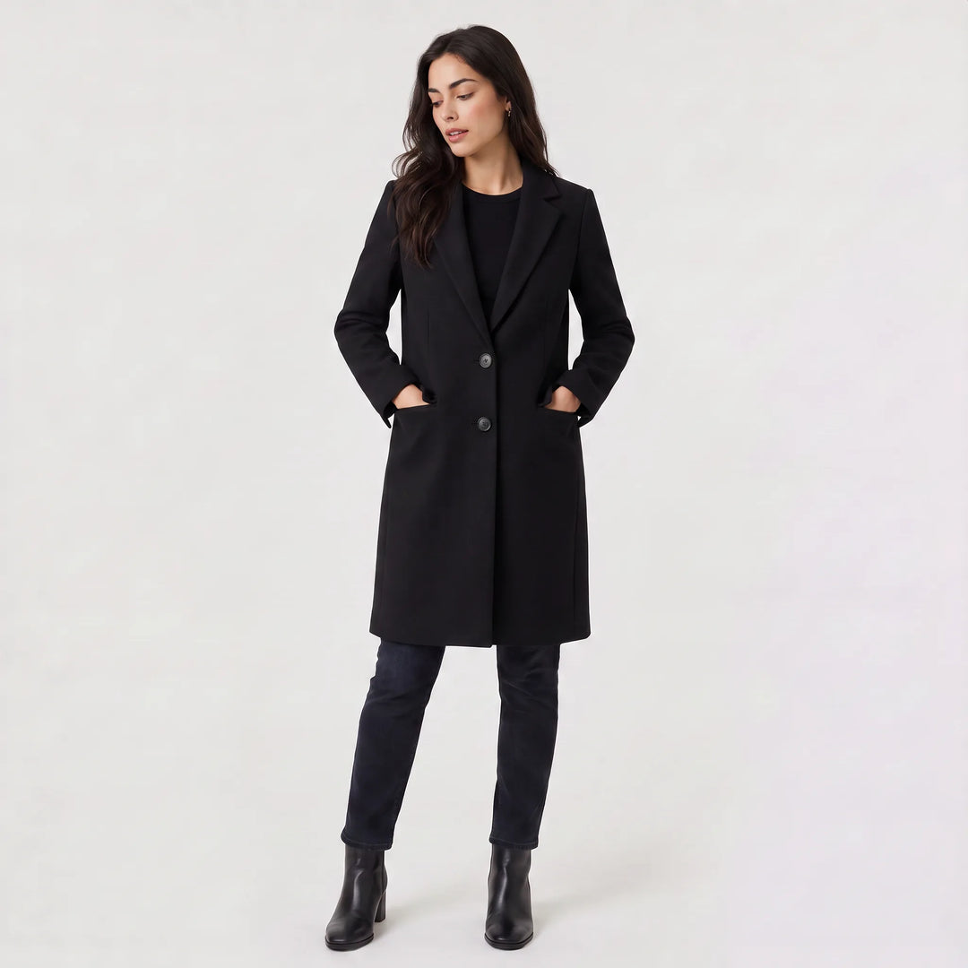 Cappotto Dritto dal Taglio Pulito