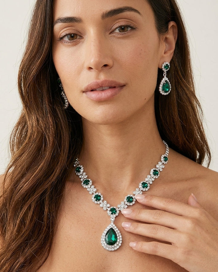 Parure Scintillante con Goccia