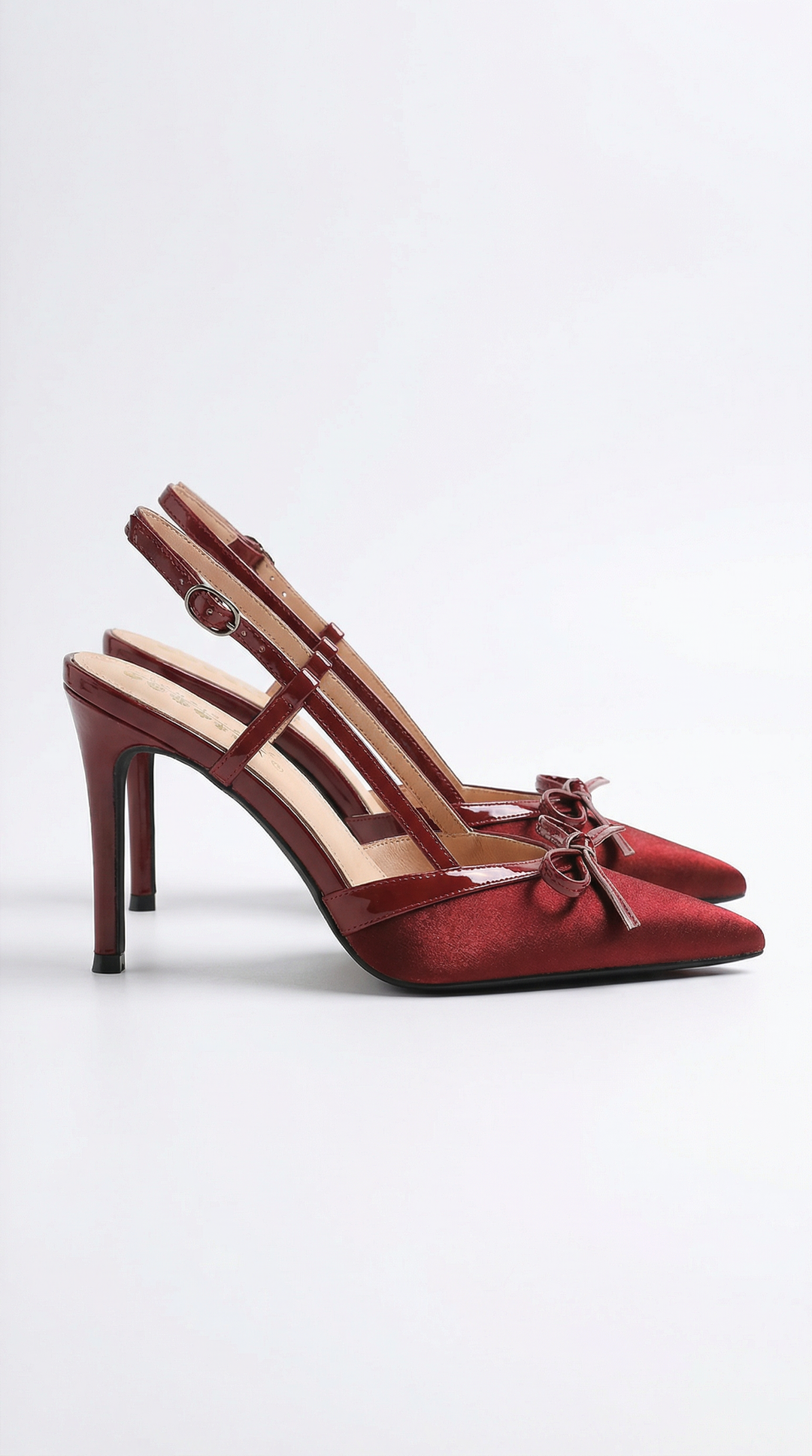 Décolleté con Cinturino a T