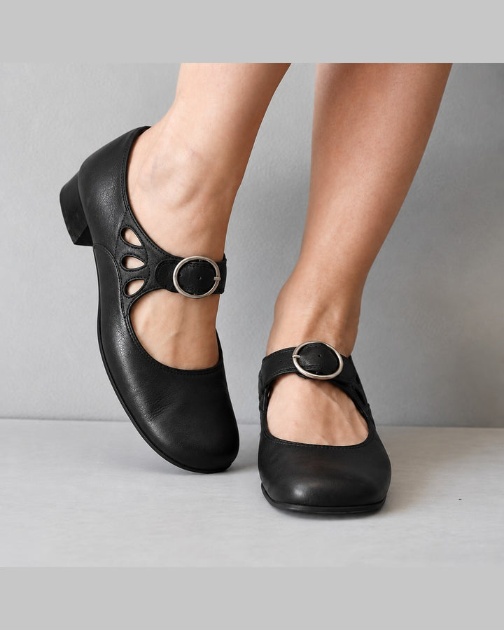 Scarpe con Cinturino e Fibbia