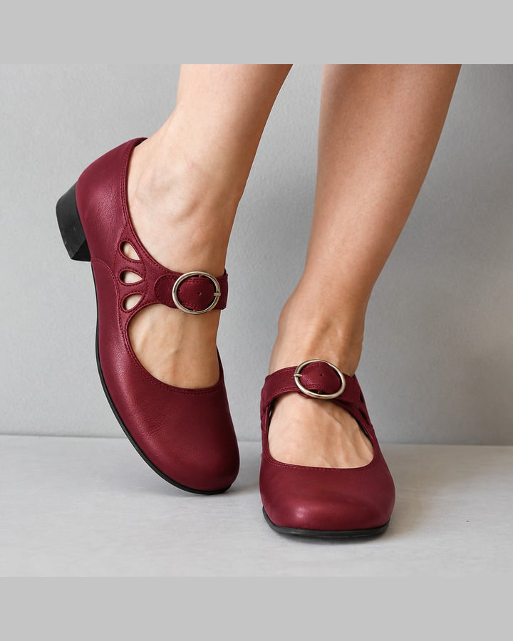 Scarpe con Cinturino e Fibbia