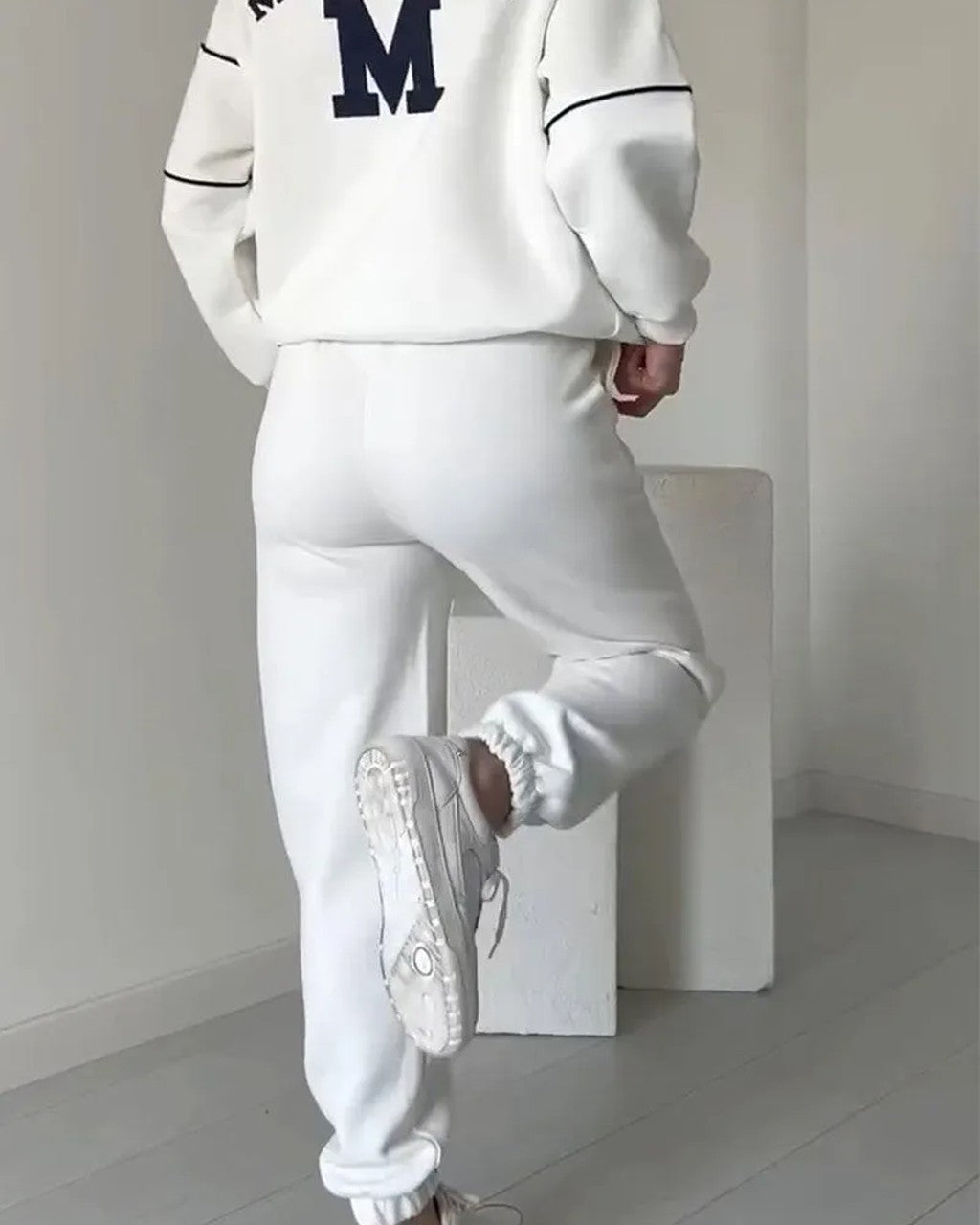Completo Sportivo con Zip
